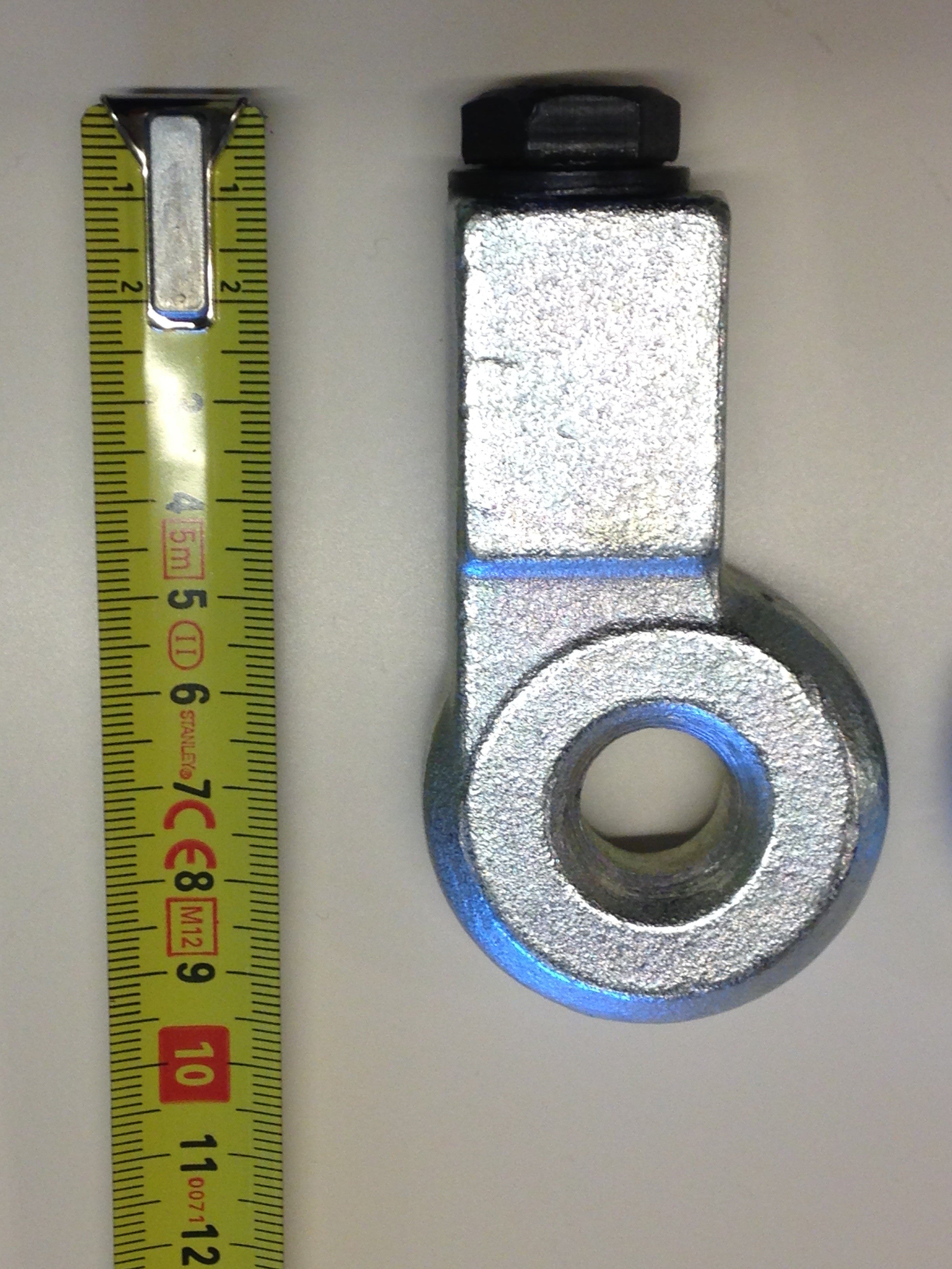 Porte Cadenas 695 Viro pour la fermeture des Rideaux Metalliques et Portes de Garage