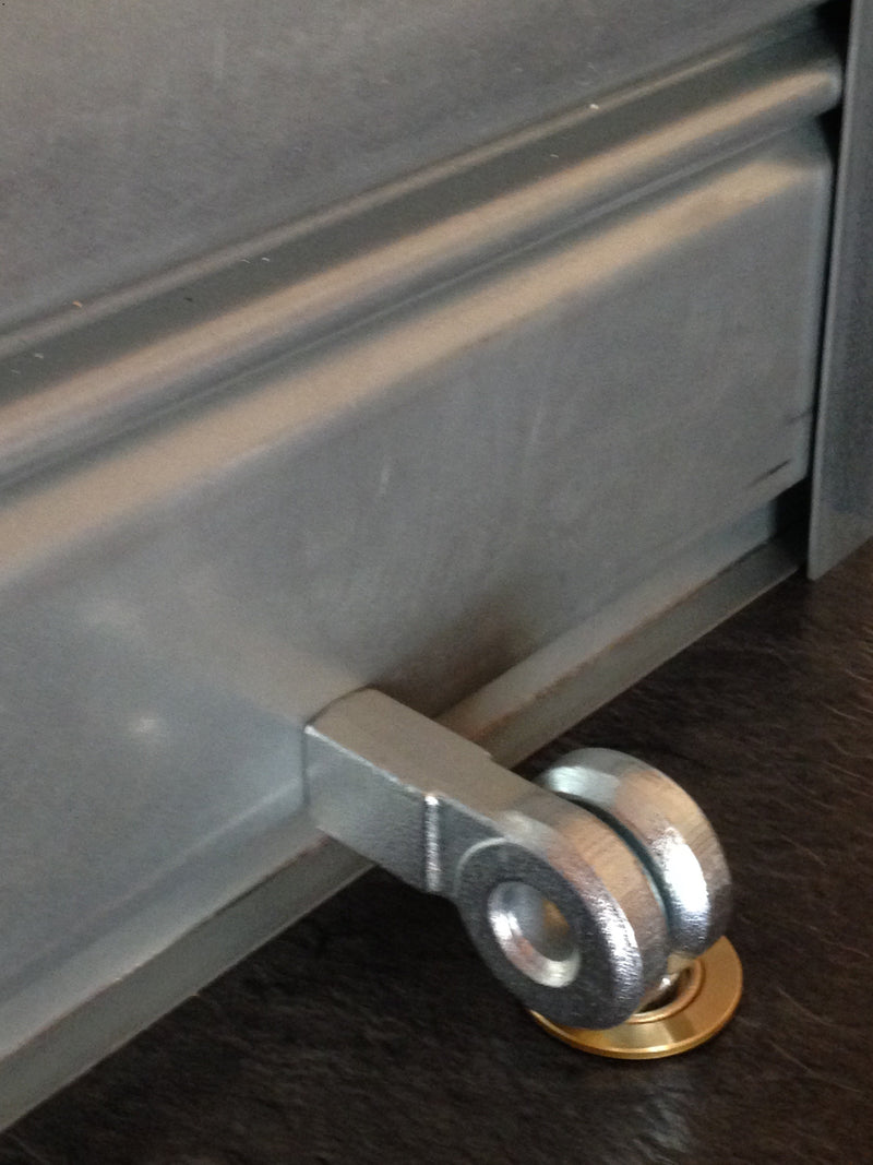 Porte Cadenas 695 Viro pour la fermeture des Rideaux Metalliques et Portes de Garage