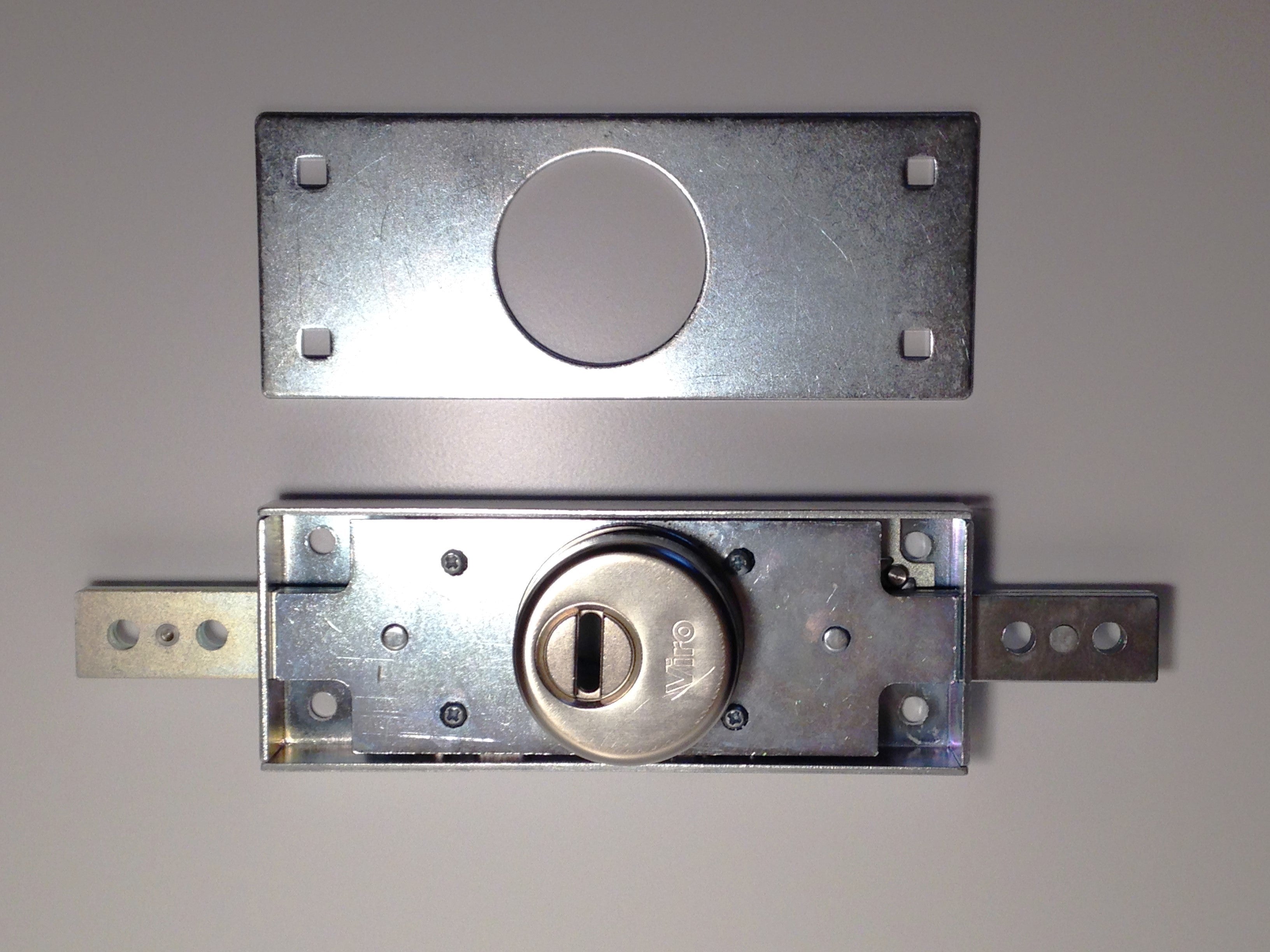 Serrure haute  VIRO 8271 pour rideau metallique